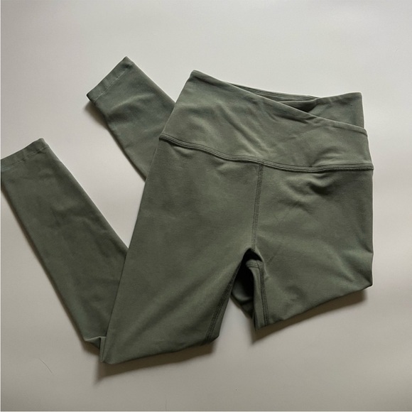 Beyond Yoga Spacedye At Your Leisure High Waisted Midi Legging Grey Sage Heather - Picture 5 of 11